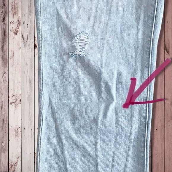 ☀️SOLD☀️Madewell Curvy Perfect Vintage Mom Jean Lt. Blue Sz 26 - Picture 8 of 11